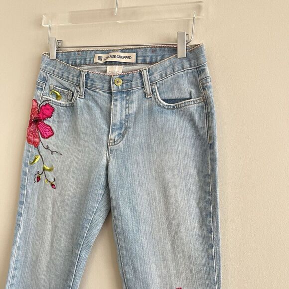 GAP Y2K Floral Butterfly Embroidery Cropped Jeans Sz 6 Low Rise kick flare Boho - Picture 11 of 14